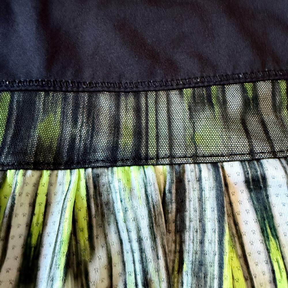 Lucky in Love - Women’s - Athletic Skort - Sm - Picture 4 of 6